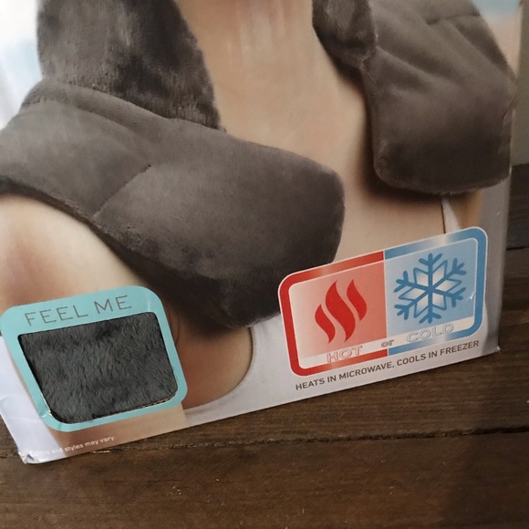 Aromatherapy neck and shoulder lavander wrap - Picture 3 of 3